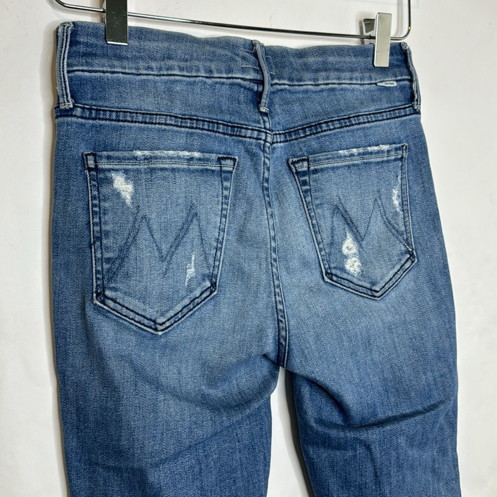 Mother The Looker Crop Distressed Skinny Crop Jeans (26) - Picture 6 of 11